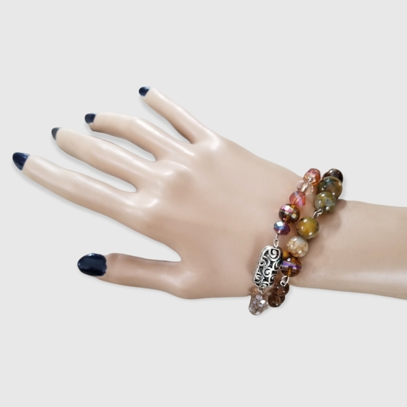 Hand Crafted Multi-Strand Semi-precious Stone and Crystal Beaded Bracelet - Picture 6 of 8